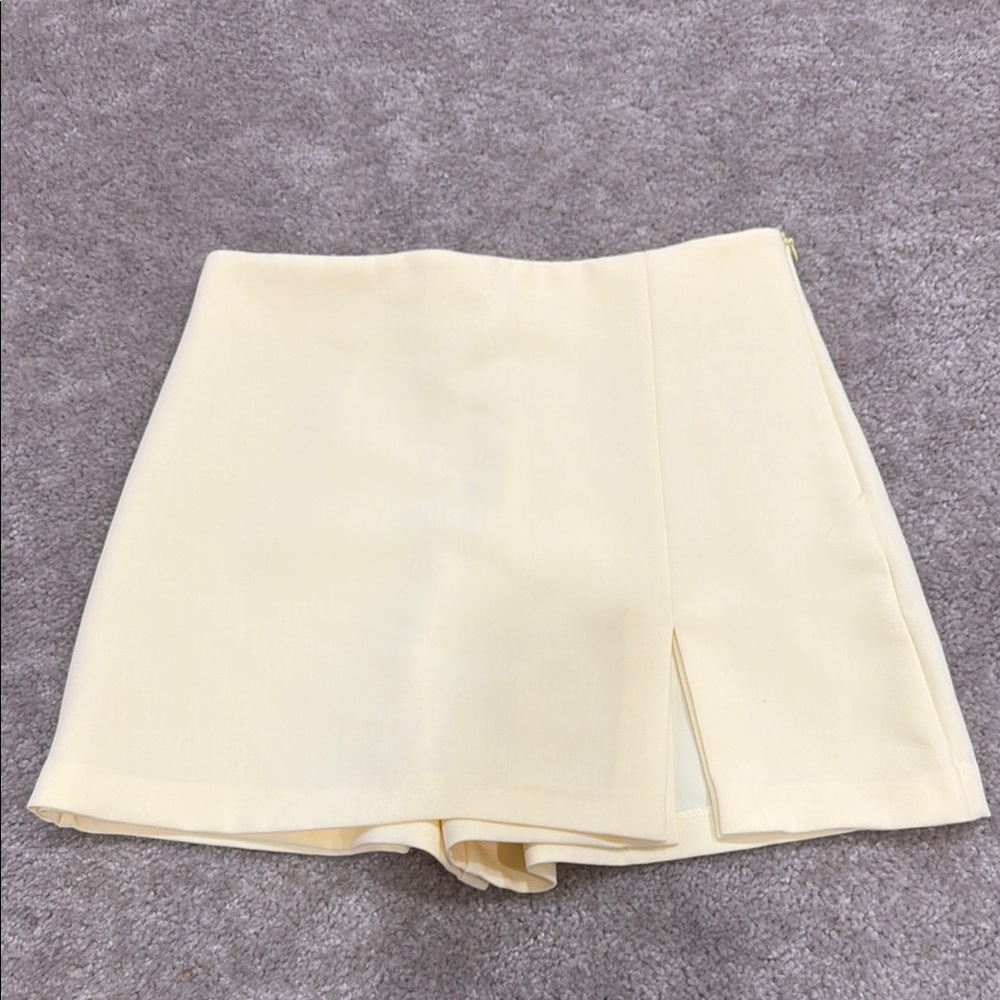 Zara Cream Skorts for Women